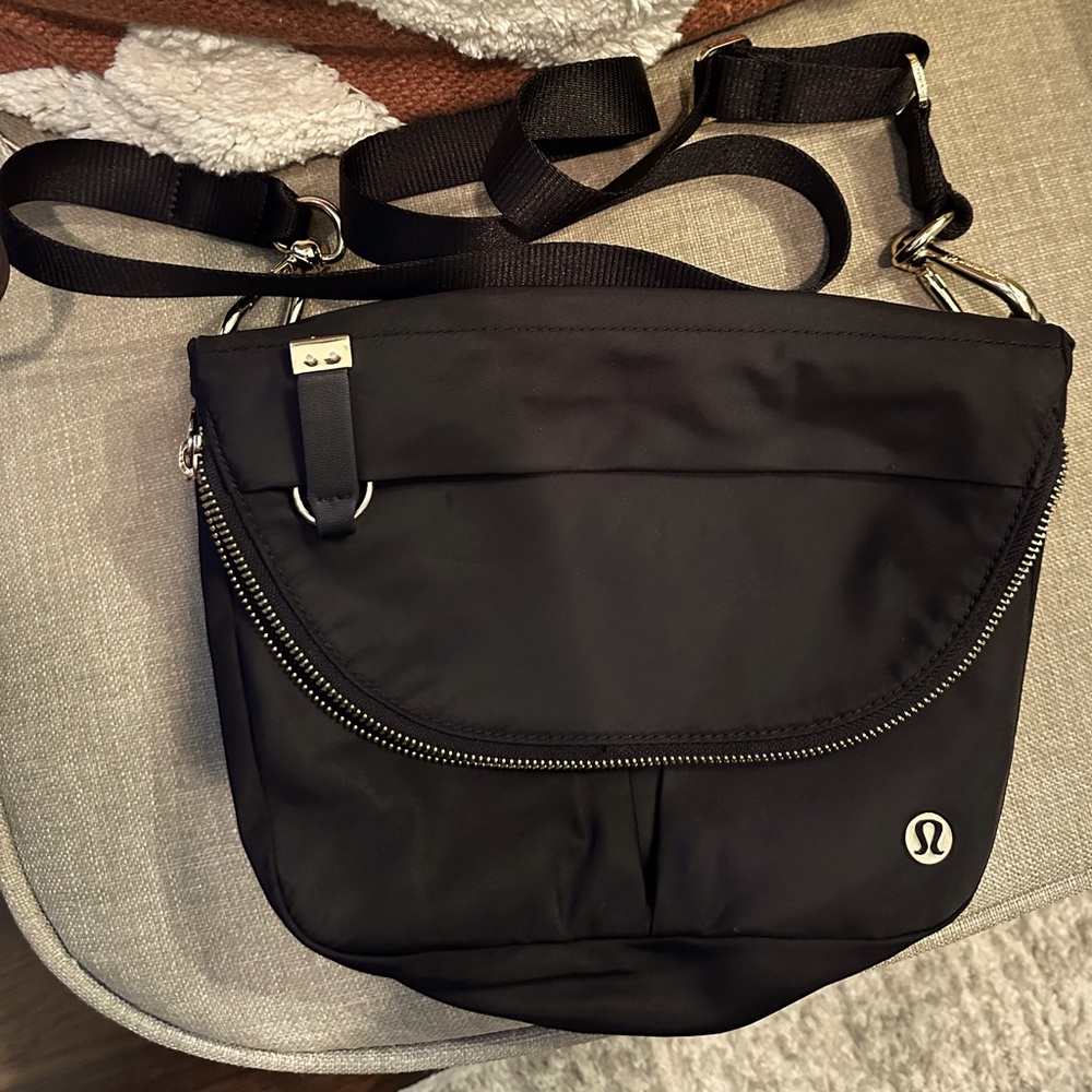 Lululemon 5L All Night Festival Bag